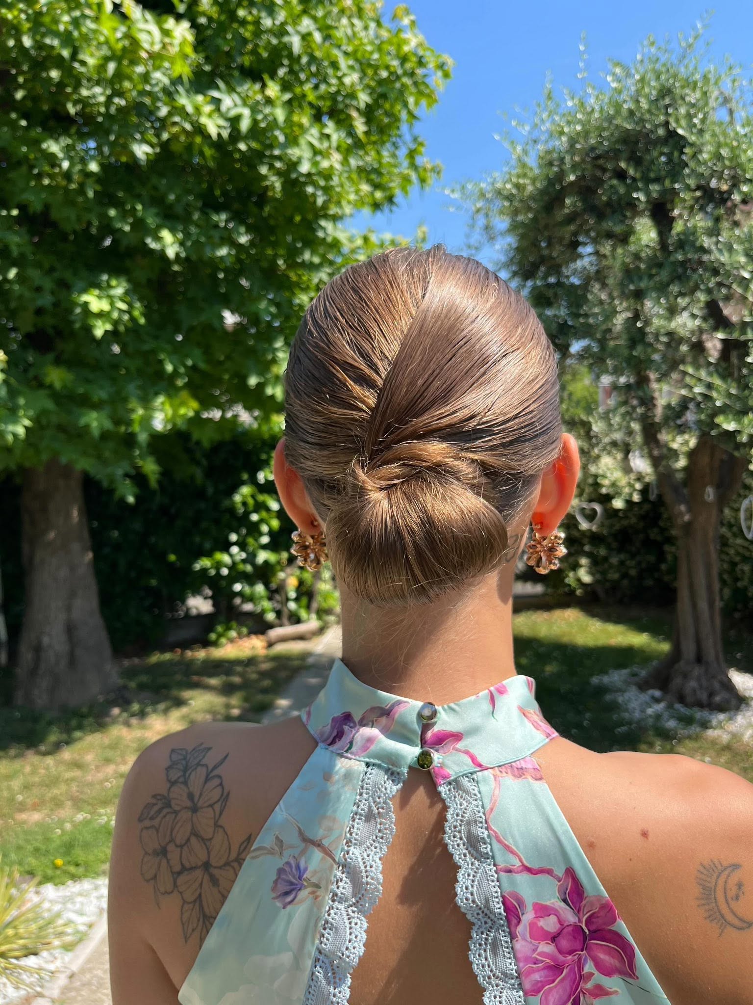 Dettaglio chignon lucido